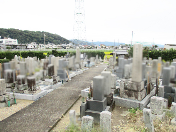 番賀墓地（京都府八幡市）