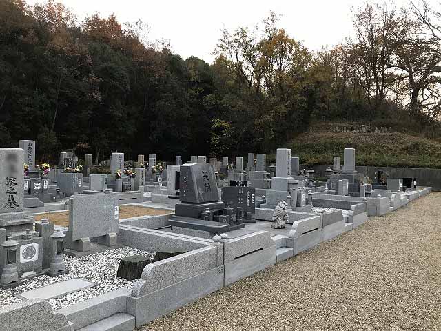 養田霊園（神戸市西区）の墓地の様子