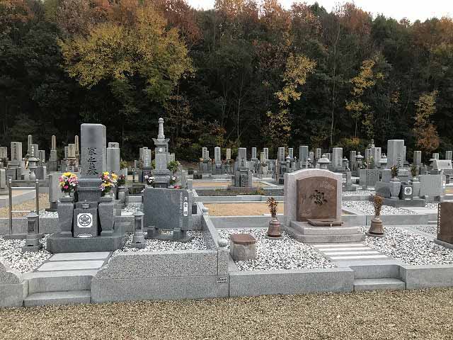 養田霊園（神戸市西区）の墓地の様子