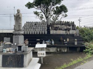 尾崎・下出地区共同墓地（阪南市）のお墓