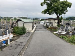 尾崎・下出地区共同墓地（阪南市）のお墓