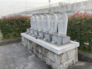 五三味墓地（加古川市）のお墓