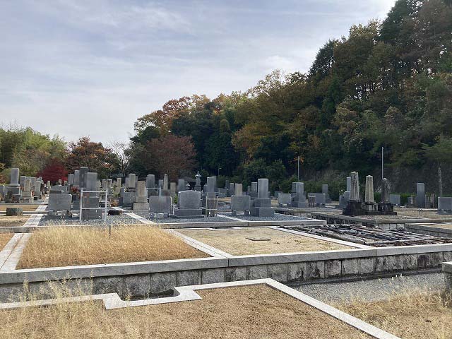 貴志山谷霊苑（三田市）のお墓