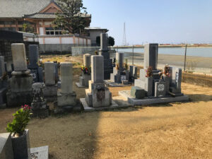 岡の上墓地（明石市）のお墓