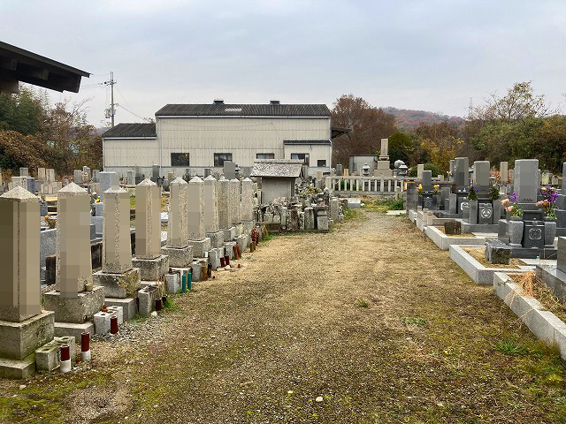 四軒家墓地（三木市）のお墓