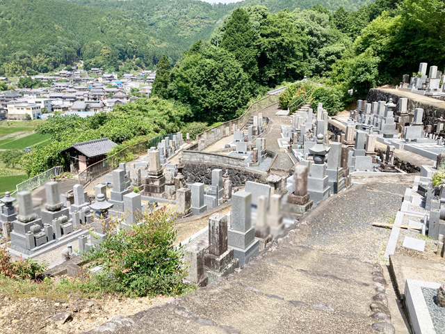 禅定寺区墓地（京都府綴喜郡宇治田原町）