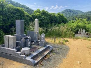 東本庄墓地（三田市）のお墓