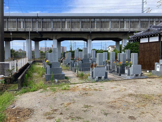 八反田墓地（加古川市）のお墓