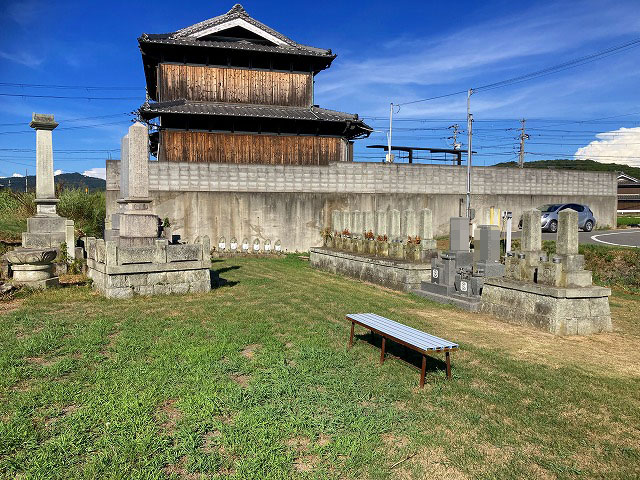 鼎墓地（加古川市）のお墓