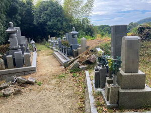 入野東墓地（淡路市）のお墓