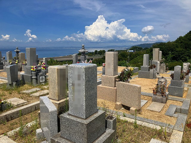 斗ノ内大池墓地（淡路市）のお墓