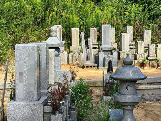 西谷池墓地（淡路市）のお墓