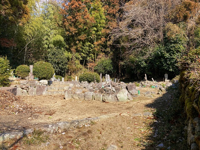 上本庄東墓地（三田市）のお墓