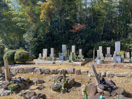 上本庄東墓地（三田市）のお墓