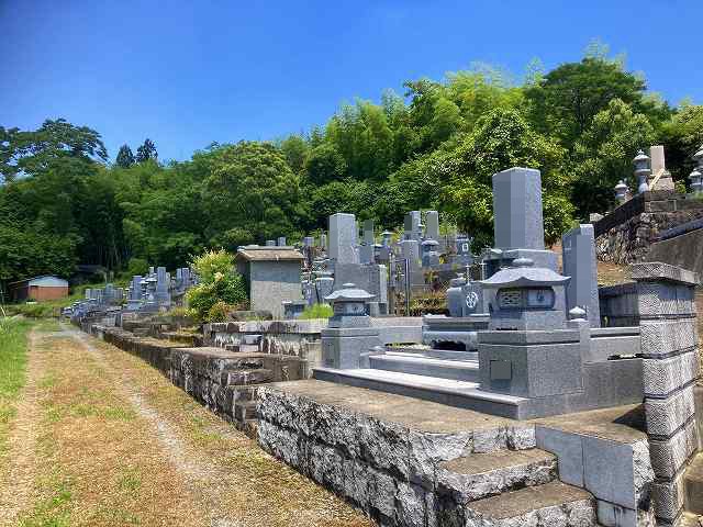 夢前町松之本墓地（姫路市）